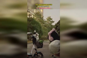 娱乐吃瓜酱男孩子恋爱脑,娱乐吃瓜酱的甜蜜蜕变之旅